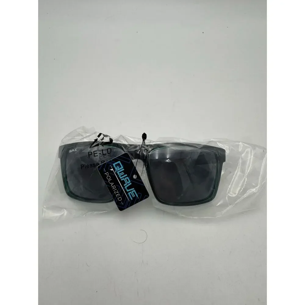 Boys Dual Tone Sport Sunglasses Black & Green Frame Grey Performance Lens NWT